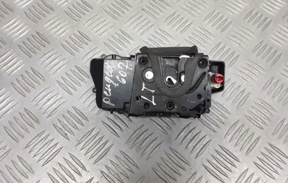 Peugeot 607 Rear door lock