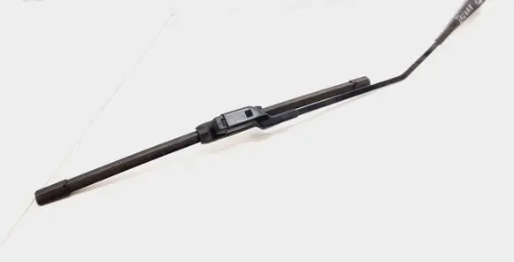 Volkswagen Touran II Windshield/front glass wiper blade 2K1955410B