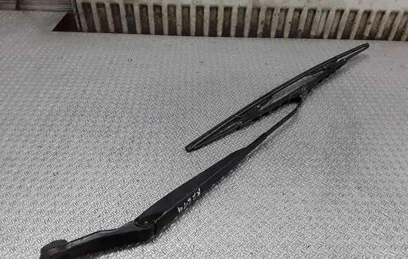Nissan Micra Windshield/front glass wiper blade 