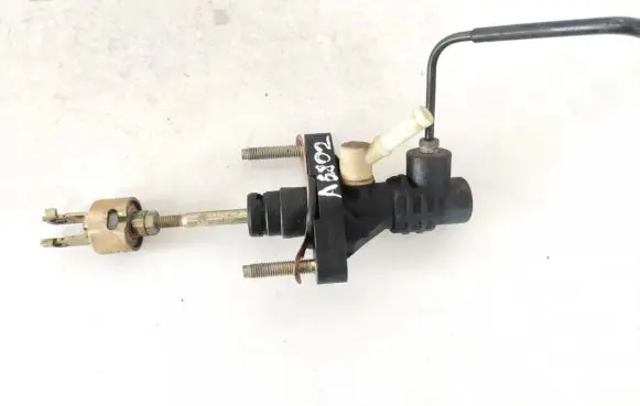 Toyota Corolla E120 E130 Clutch master cylinder