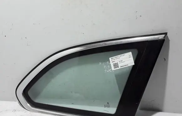 BMW 5 F10 F11 Rear side window 7046272