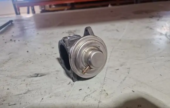 Mitsubishi Grandis EGR valve 038131501AF