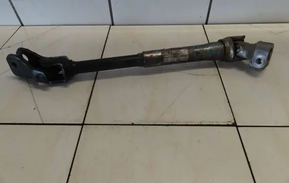 Renault Clio III Steering column universal joint 8200297604