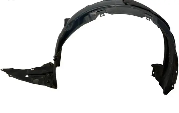 Front wheel arch liner splash guards