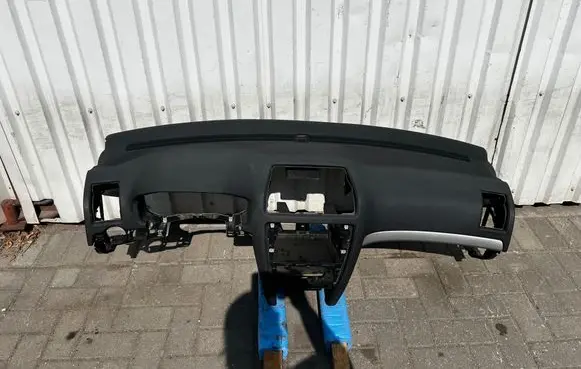 Skoda Octavia Mk2 (1Z) Dashboard 1Z1857007EA 030478 1Z1819721