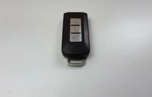 Mitsubishi Outlander Ignition key/card G8D644M