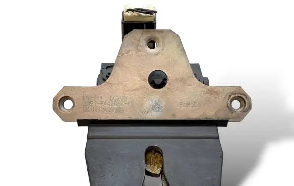 Ford Focus Tailgate/trunk/boot lock/catch/latch 8M51R442A66CB 131711