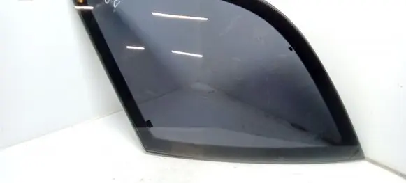 Mercedes-Benz ML W163 Rear side window A1636700212