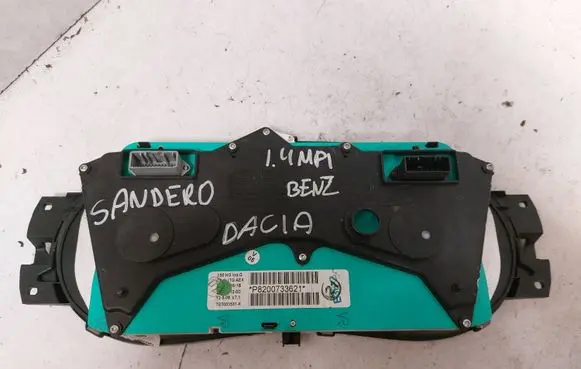 Dacia Sandero Speedometer (instrument cluster) P8200733621 TE0003531K