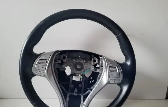 Nissan Qashqai Steering wheel 484304EL1A