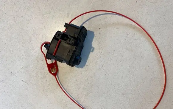 Audi A5 8T 8F Fuel tank cap lock 8K0862153