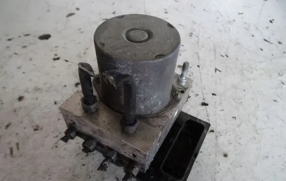 Peugeot 407 ABS Pump 9663894080
