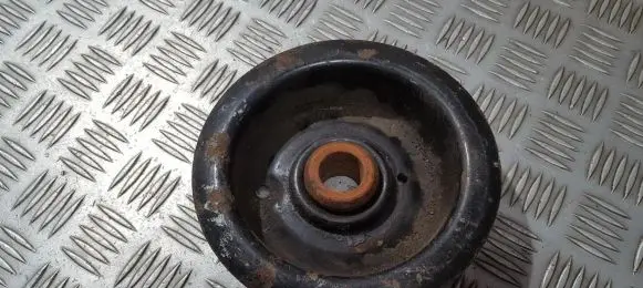Opel Omega B1 Coil spring mount 