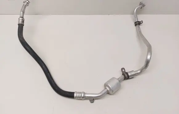 Dacia Sandero III Air conditioning (A/C) pipe/hose 924805740R