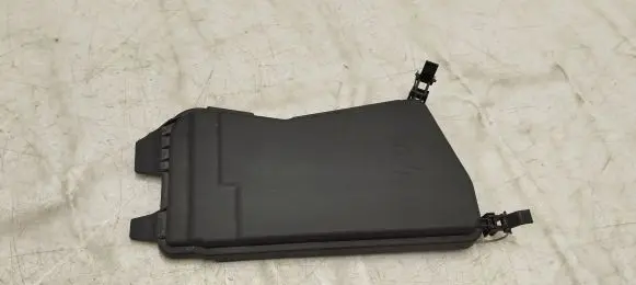 Mercedes-Benz E W212 Fuse box cover A2125400382