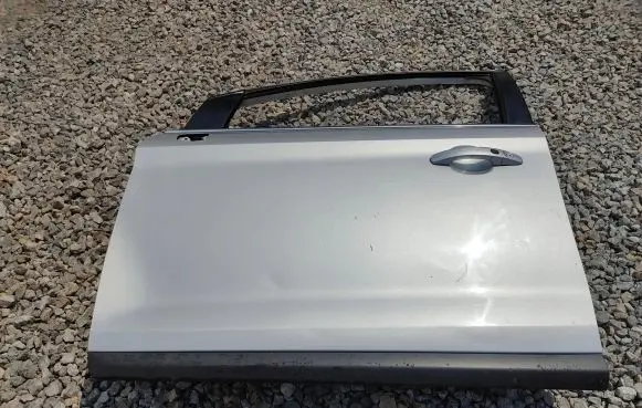 Ford Kuga I Front door