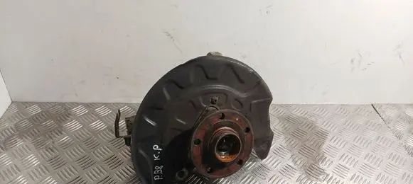 Volkswagen PASSAT B8 Front wheel hub 5Q0407257A