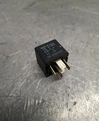 Mitsubishi Outlander Other relay MR301971
