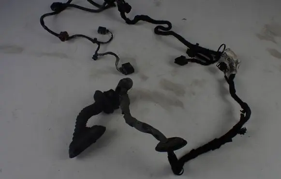 Audi A8 S8 D3 4E Rear wire harness sleeve 4E0971687CK