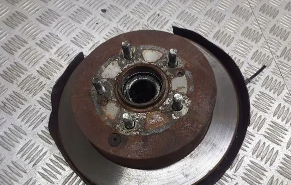 Hyundai Trajet Rear wheel hub spindle/knuckle 