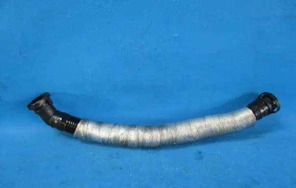 Audi Q7 4M Air intake hose/pipe 057103209J