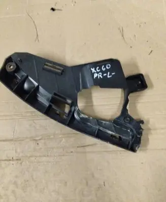 Volvo XC60 Headlight/headlamp mounting bracket 31323756