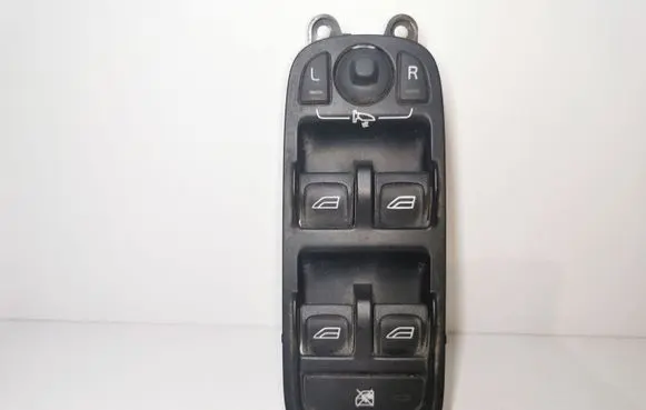 Volvo V50 Electric window control switch 30773211 03454120