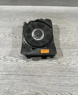 BMW 3 F30 F35 F31 Subwoofer speaker 9210151 61928910