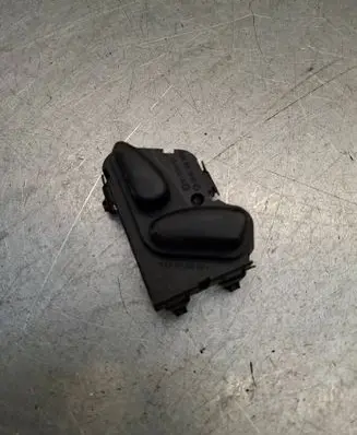 Mercedes-Benz E W210 Seat control switch 2108213851 03463815