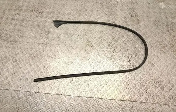 Tesla Model Y Rubber seal front coupe door 149767700B