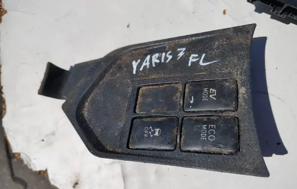 Toyota Yaris Other switches/knobs/shifts