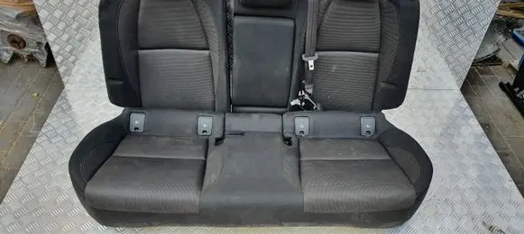 Mazda CX-30 Second row seats PU10947