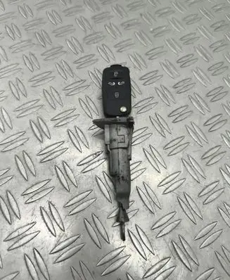 Seat Alhambra (Mk2) Front door lock (next to the handle)