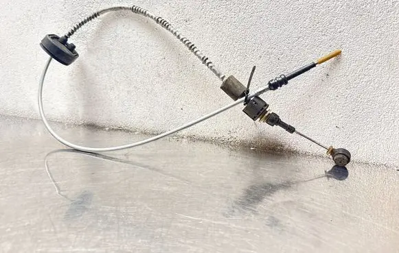 Opel Vectra C Gear shift cable linkage 13102529