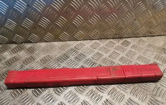 Mercedes-Benz CLS C219 Tool box 1718900097