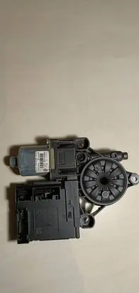 Volkswagen PASSAT B7 Front door window regulator motor 918434110 110513 BRF001