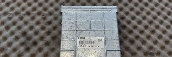 Audi A8 S8 D2 4D Engine control unit/module 4D0907557A 0261203905 0261203906