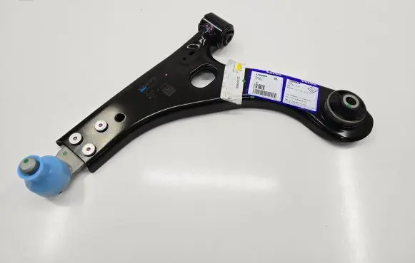 Volvo XC40 Front lower control arm/wishbone 32400866