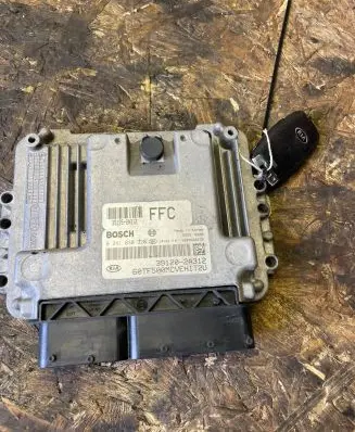 KIA Optima Engine control unit/module 391202A312 391252A312 0281030320