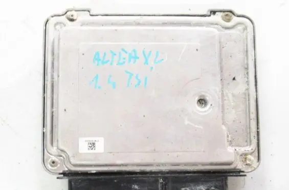 Seat Altea XL Engine control unit/module 03C906016GS 0261S09473 8S819S6S01