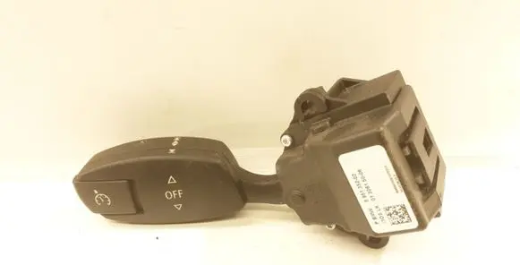 BMW 5 E60 E61 Cruise control switch 695135202 4751