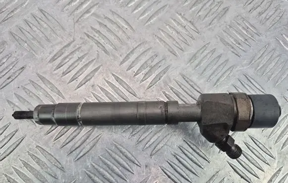 Mercedes-Benz C W203 Fuel injector A6130700687