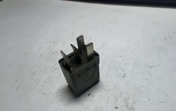 Volkswagen Polo V 6R Other relay 1K0951253