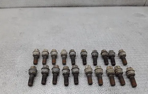Volkswagen Transporter - Caravelle T5 Nuts/bolts 