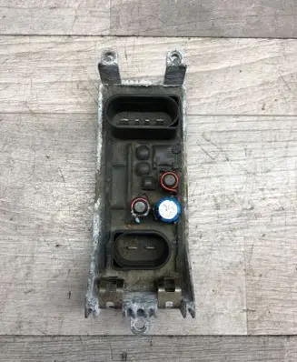 Audi A8 S8 D3 4E Heater blower fan relay 2468104354 4E0910521