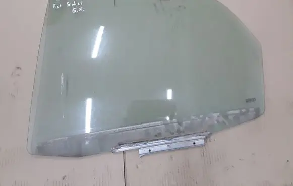Fiat Sedici Rear door window glass 43R00351