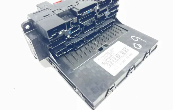 Mercedes-Benz C W203 Fuse module 2035452801 5DK00848551