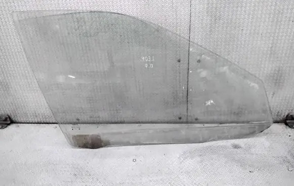 Seat Leon (1M) Front door window glass four-door