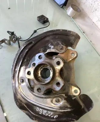 BMW X4 G02 Front wheel hub 11577210