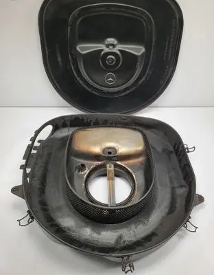 Mercedes-Benz S W126 Air filter box 0100948602